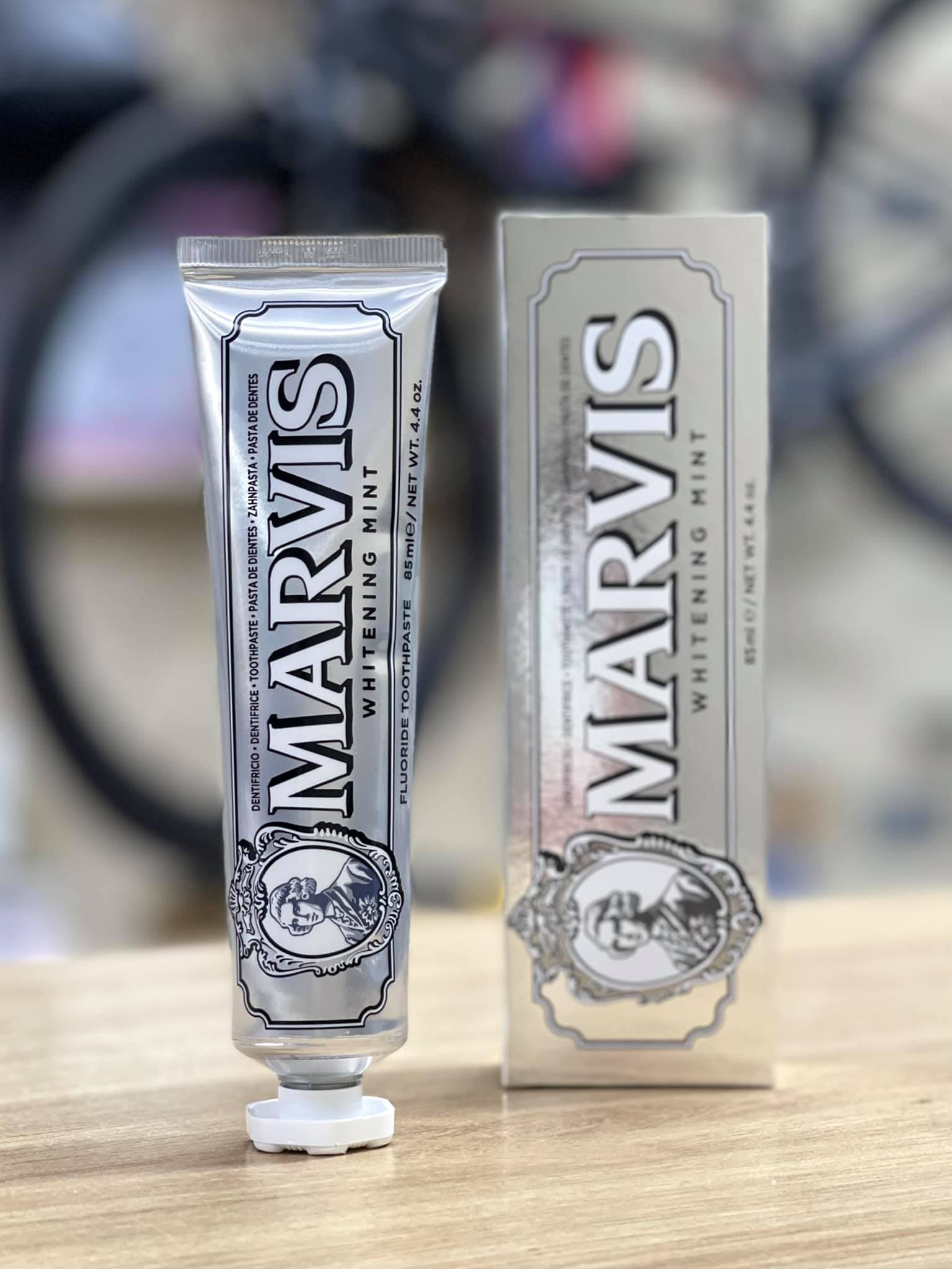 Kem Đánh Răng Marvis Whitening Mint