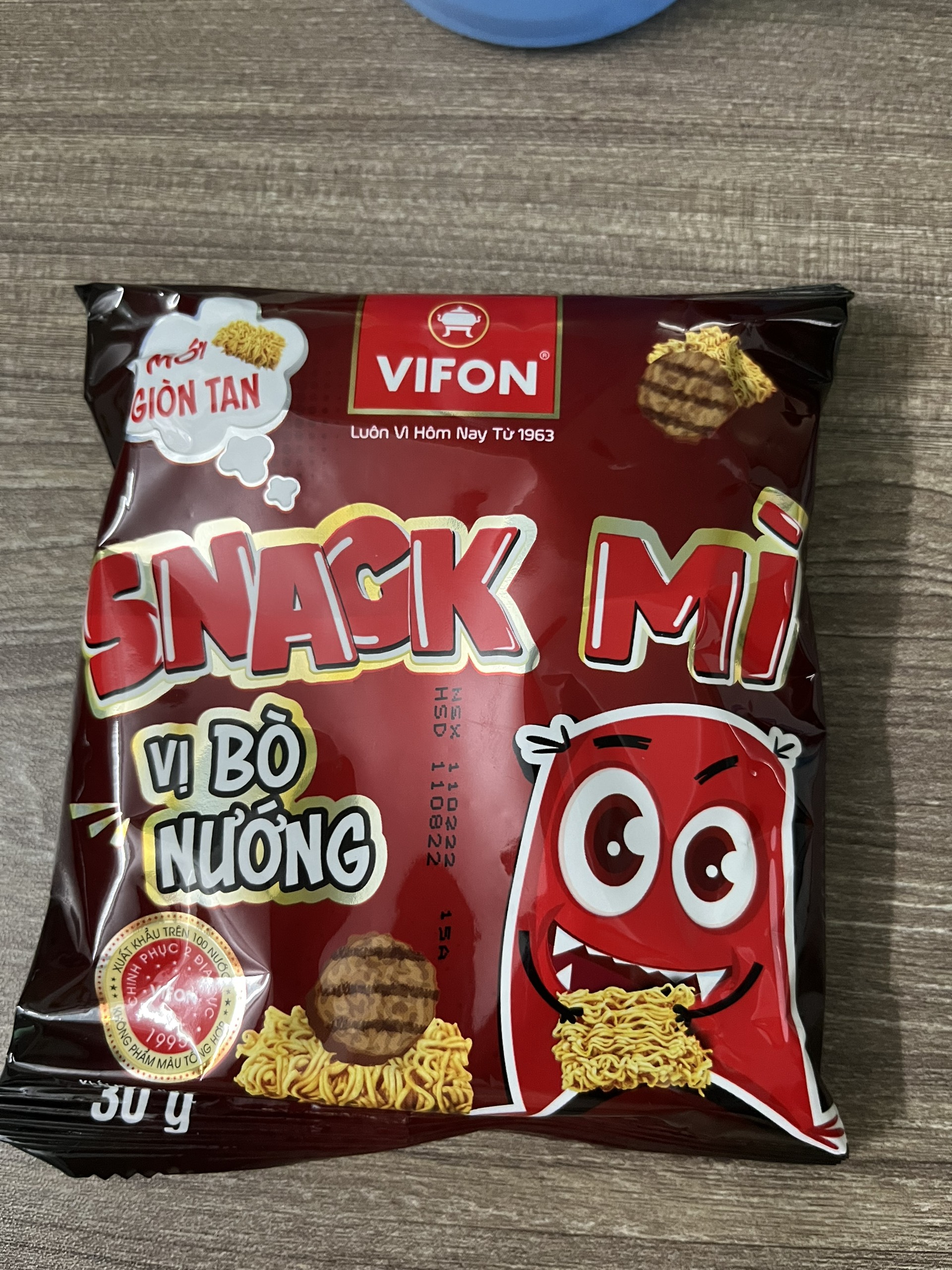 Snack mì tôm vị bò nướng Vifon 30g