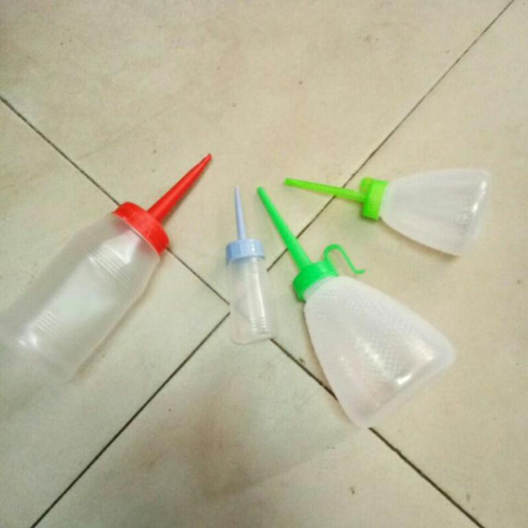 Lọ đựng dầu máy, vịt dầu, ko bao gồm dầu - 3 cái