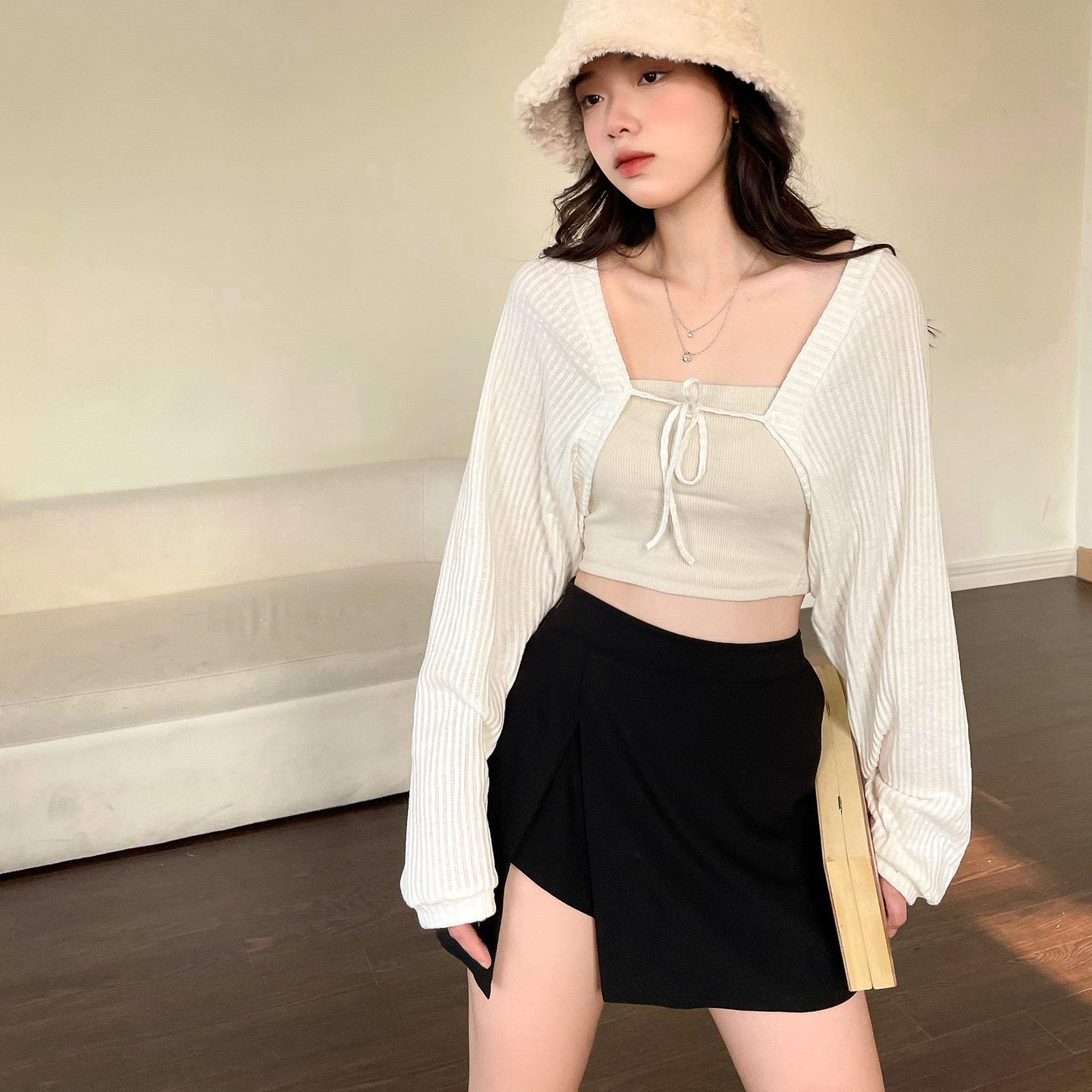[VOUCHER 12%/149K] Áo cardigan tay dài MONÁ - JENA