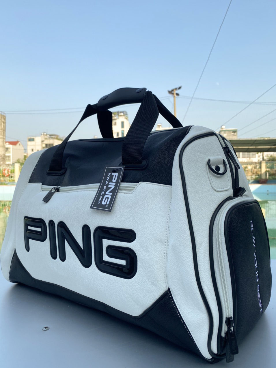 Túi Đựng Quấn Áo Golf Nam Nữ PING Chất Liệu Da Bò Hạt Sần Cao Cấp Kháng NướcTốt, Dễ Vệ Sinh, Có Ngăn Để Giày. túi gôn