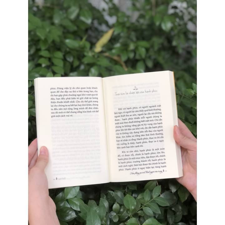 SÁCH: "NĂM THÁNG VỘI TRÔI, THỈNH NGƯỜI TRÂN TRỌNG" - GIA THỐ (GYATSO RINPOCHE ) - SÁCH TÔN GIÁO, TÂM LINH - Á CHÂU BOOK, BÌA CỨNG, IN MÀU - Hình ảnh 8