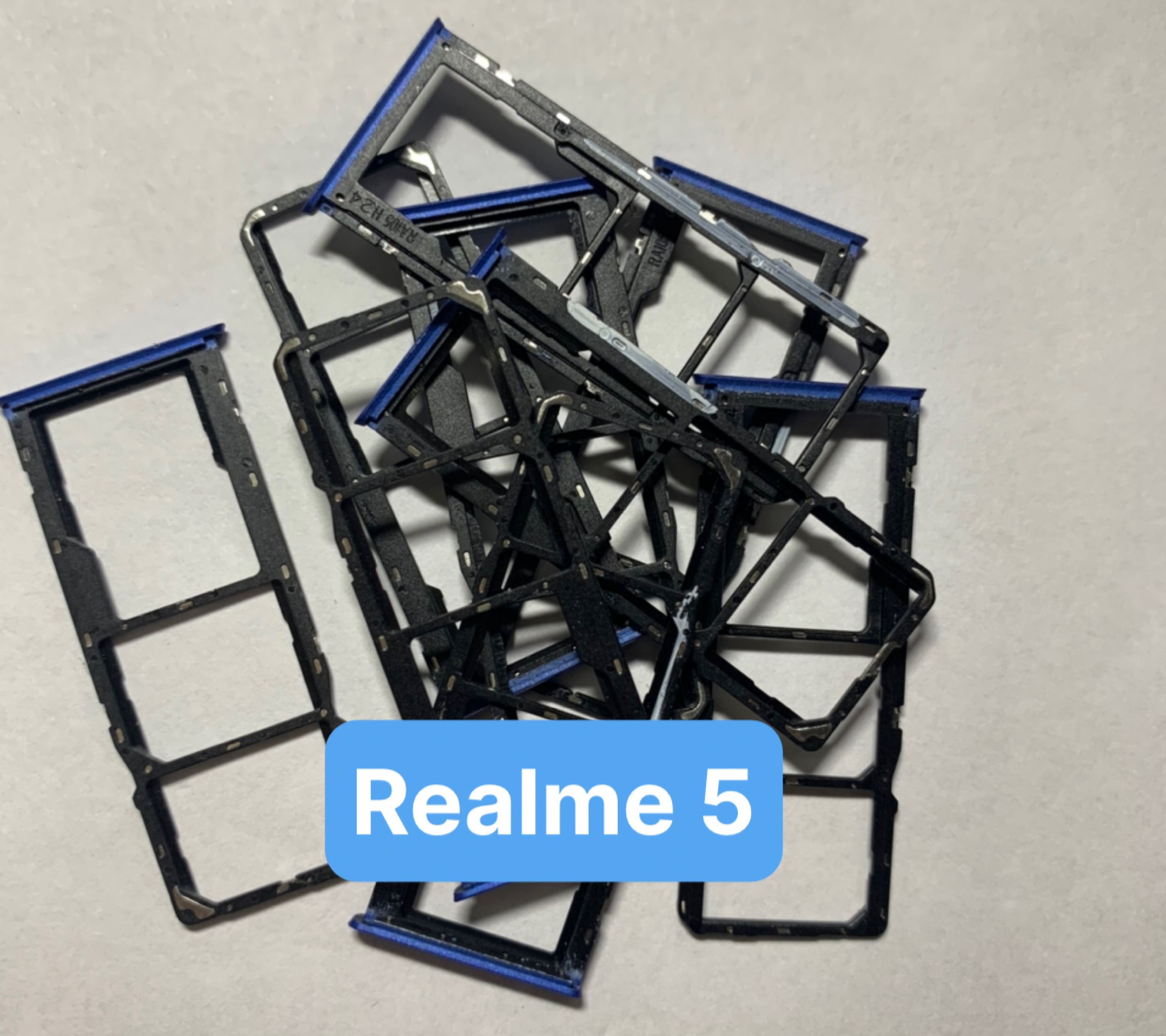Khay sim điện thoại realme 5