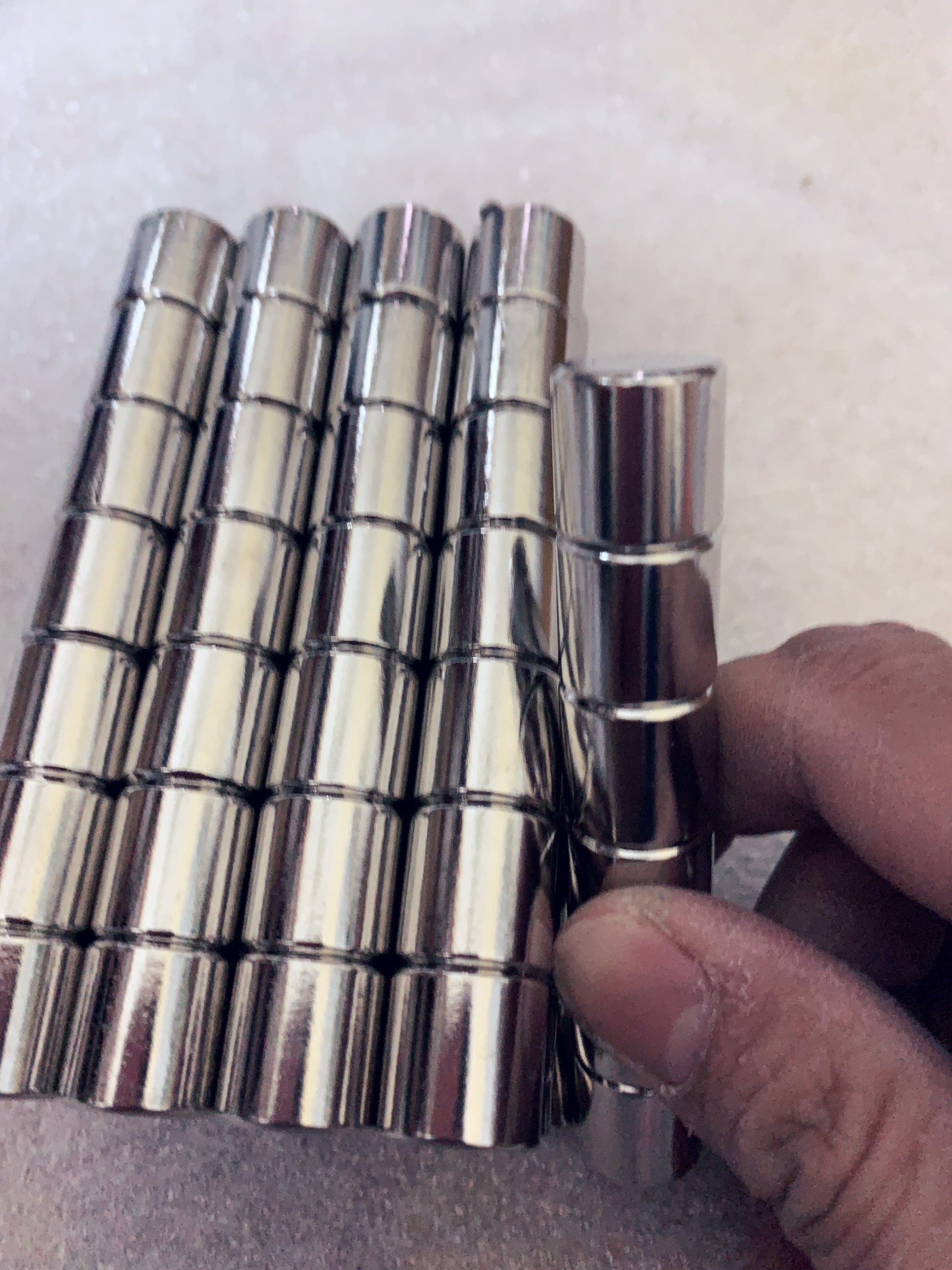 NAM CHÂM TRỤ TRÒN 15X15MM ( SIÊU HÚT)