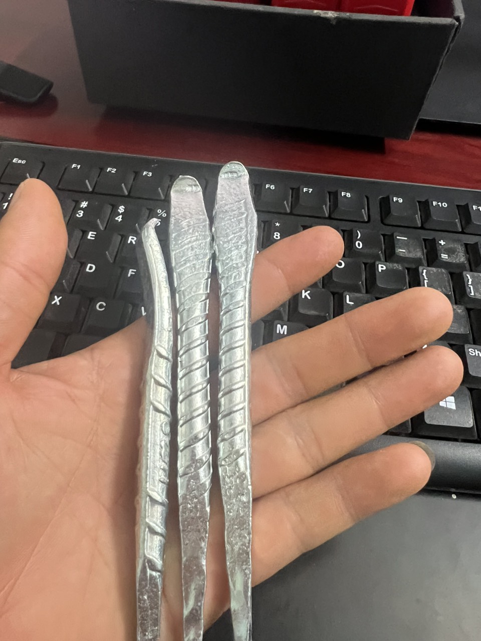 Móc lốp xe máy , xe đạp MEINFA giá 1 cái