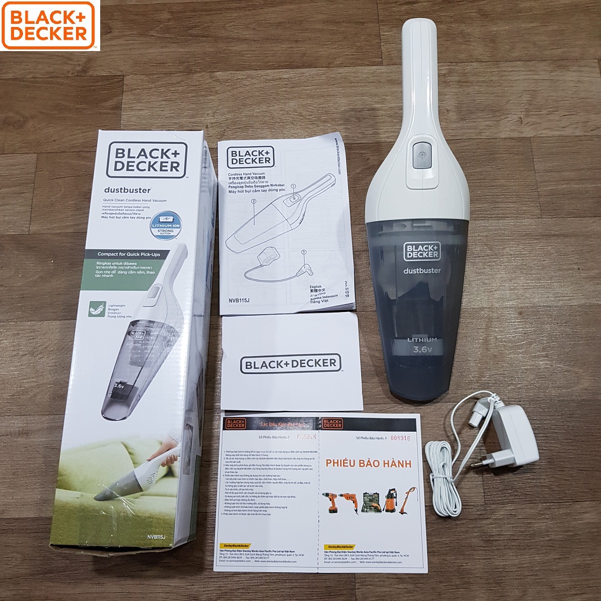 Máy Hút Bụi Cầm Tay Dùng Pin Black & Decker NVB115J-B1 (3.6V)