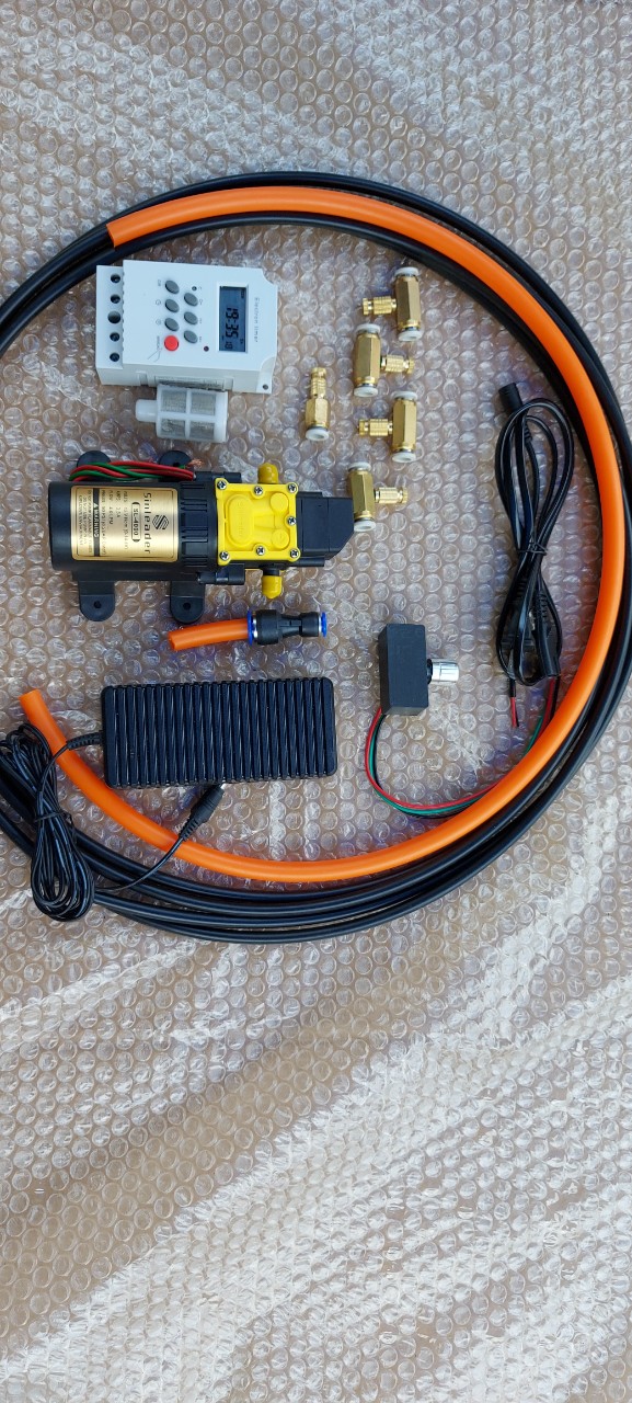Bộ phun sương tưới lan tự động Bơm đơn SInleader kèm nguồn 5 béc đồng phun sương 10M dây phun sương 1M dây hút lọc rác và phụ kiện