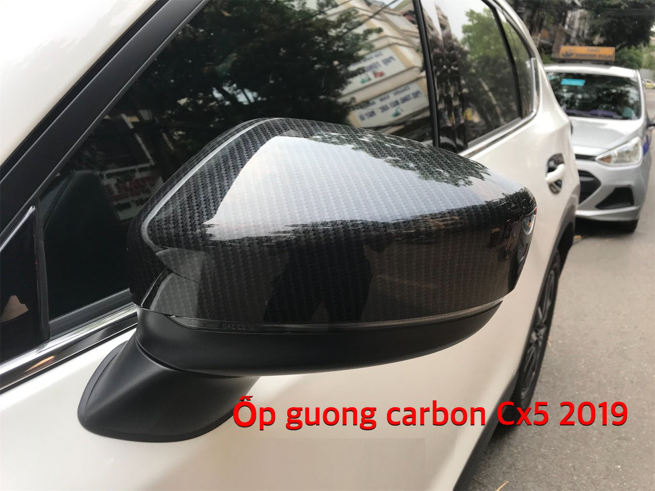 Ốp gương chiếu hậu Mazda CX5 2018-2023 Carbon
