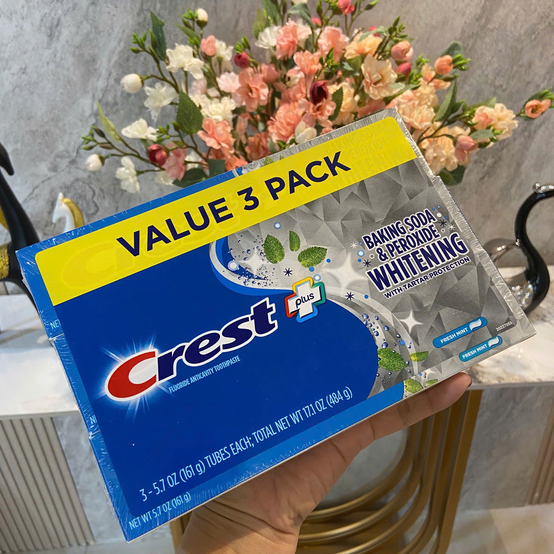 Kem đánh răng Crest Baking Soda & Peroxide Whitening hàng Mỹ