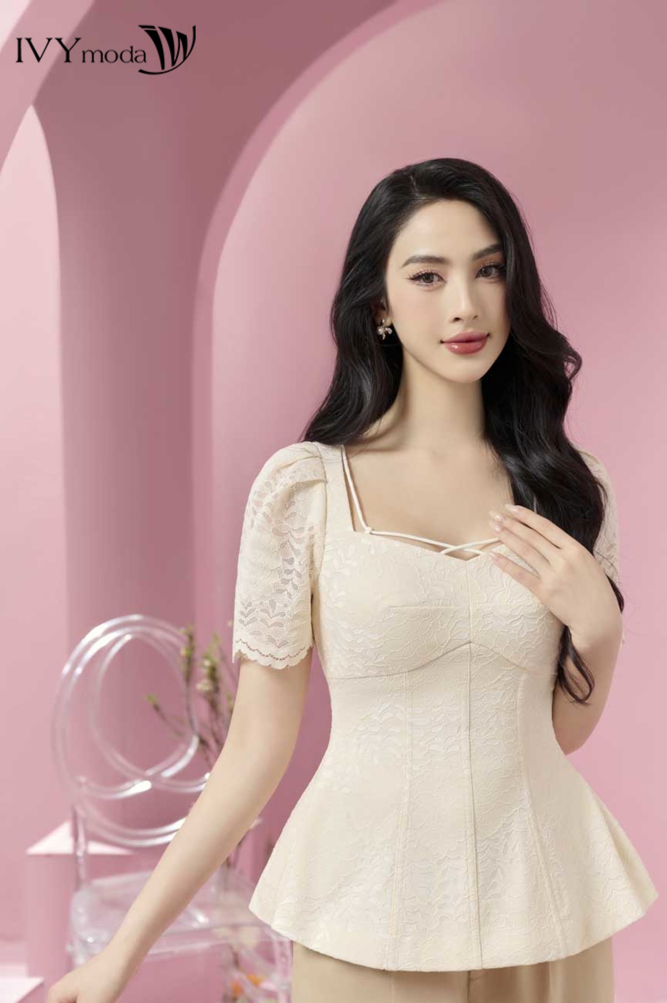 Áo peplum phối ren IVY moda MS 16M8305