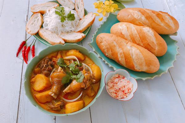BỘT CÀ RI ƯỚP ÔNG CHÀ VÀ 18GR