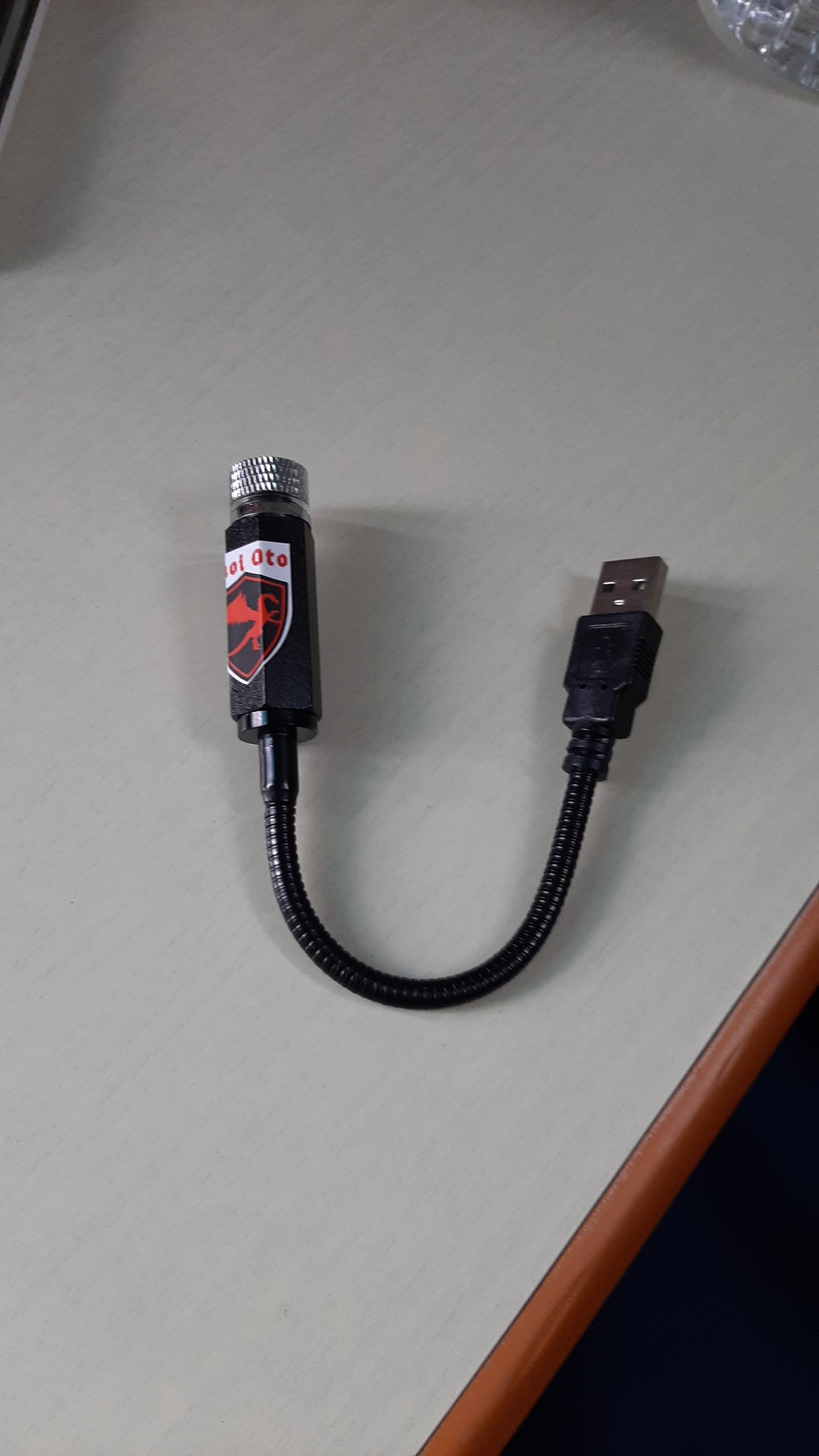 Đèn led bầu trời sao cắm USB cho ô tô