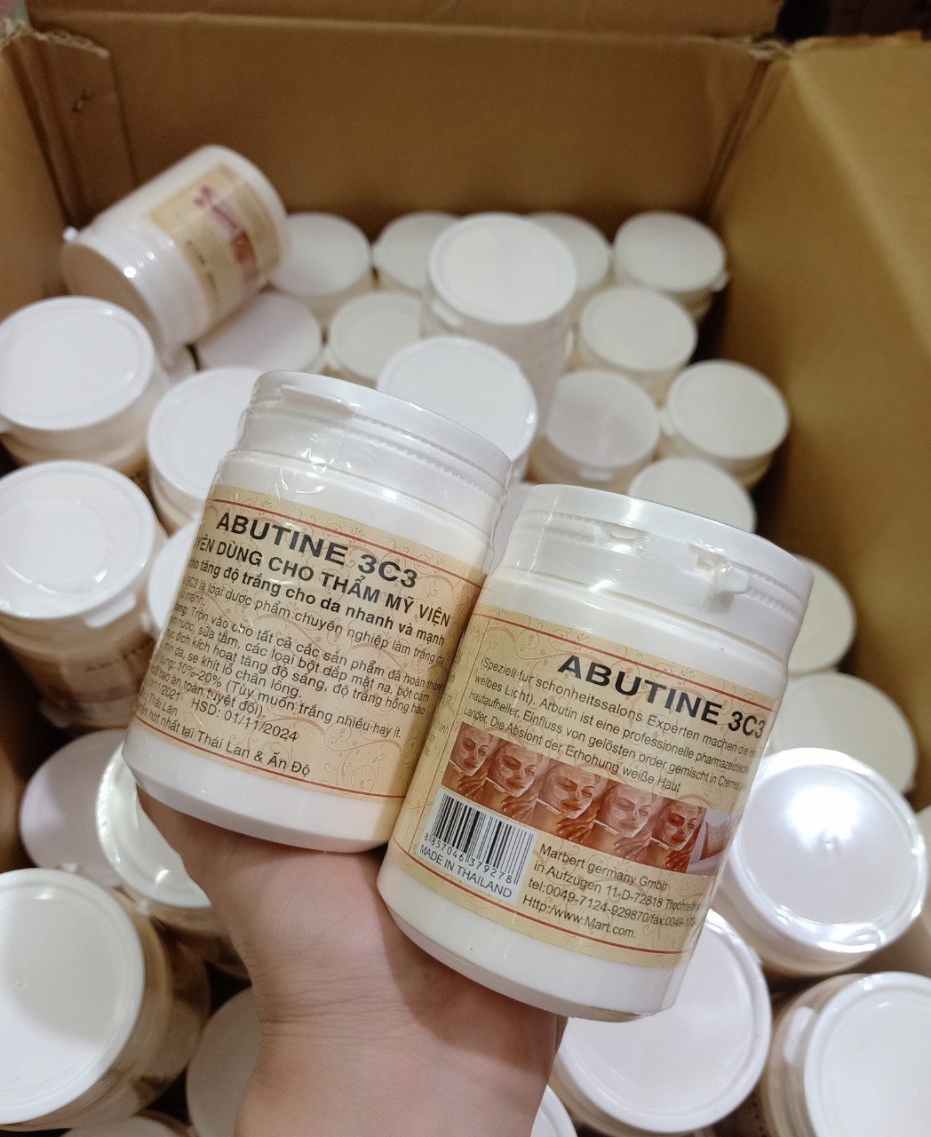 Kem Body Kích Trắng Abutine 3c3 200g