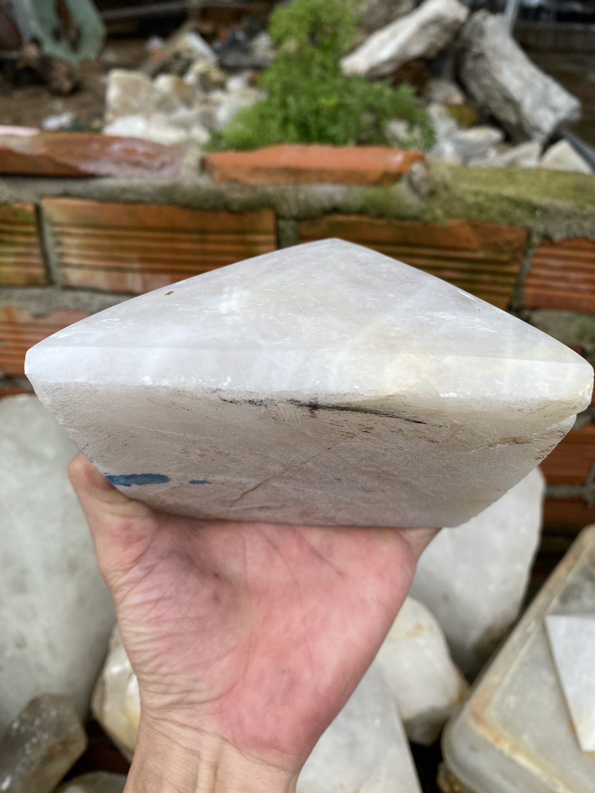 1 pc Vietnamese genuine rose quartz pyramid for home decoration