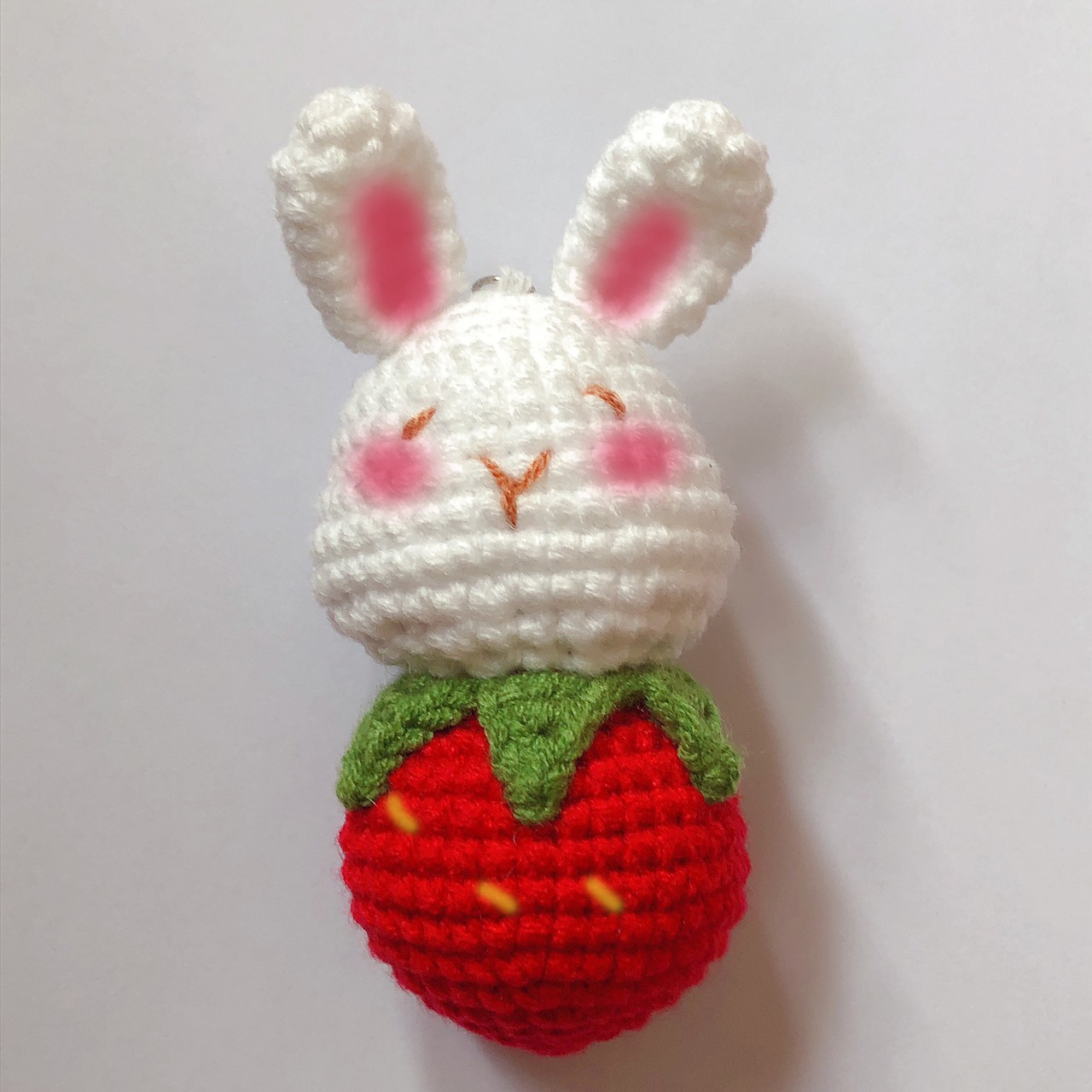 Móc khóa thỏ dâu- heo dâu cute