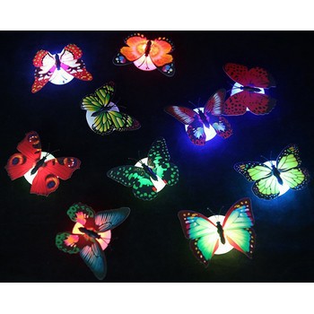 Đèn LED hình con bướm xinh xắn dán tường