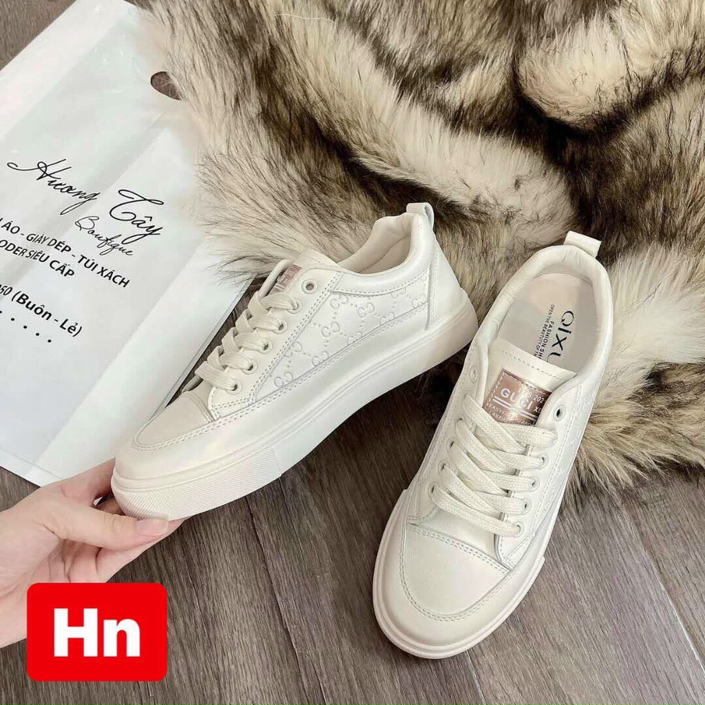 Giày thể thao sneaker nữ da mềm dập chữ trắng độn đế 3cm hàng hot 2022