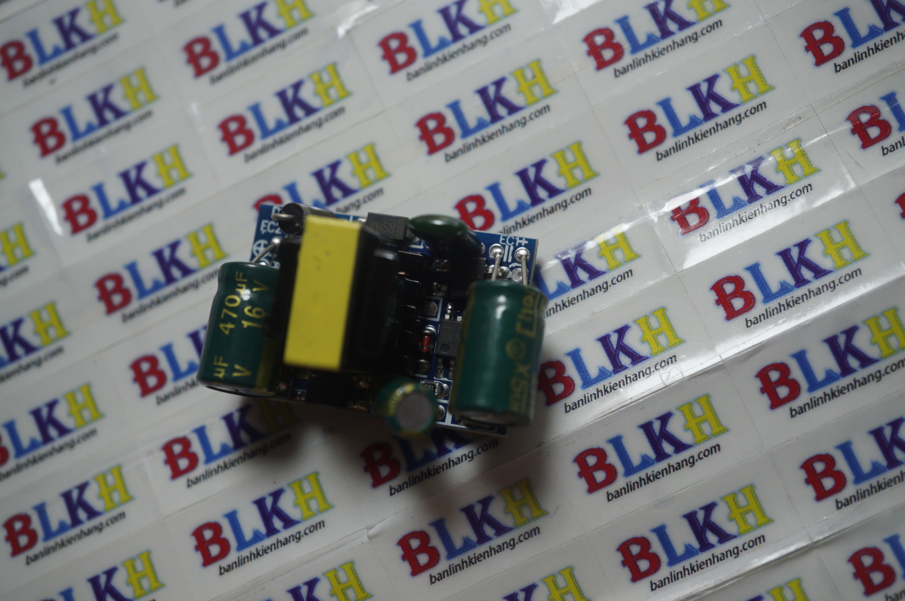 Nguồn mini 12v 400ma dáng nằm