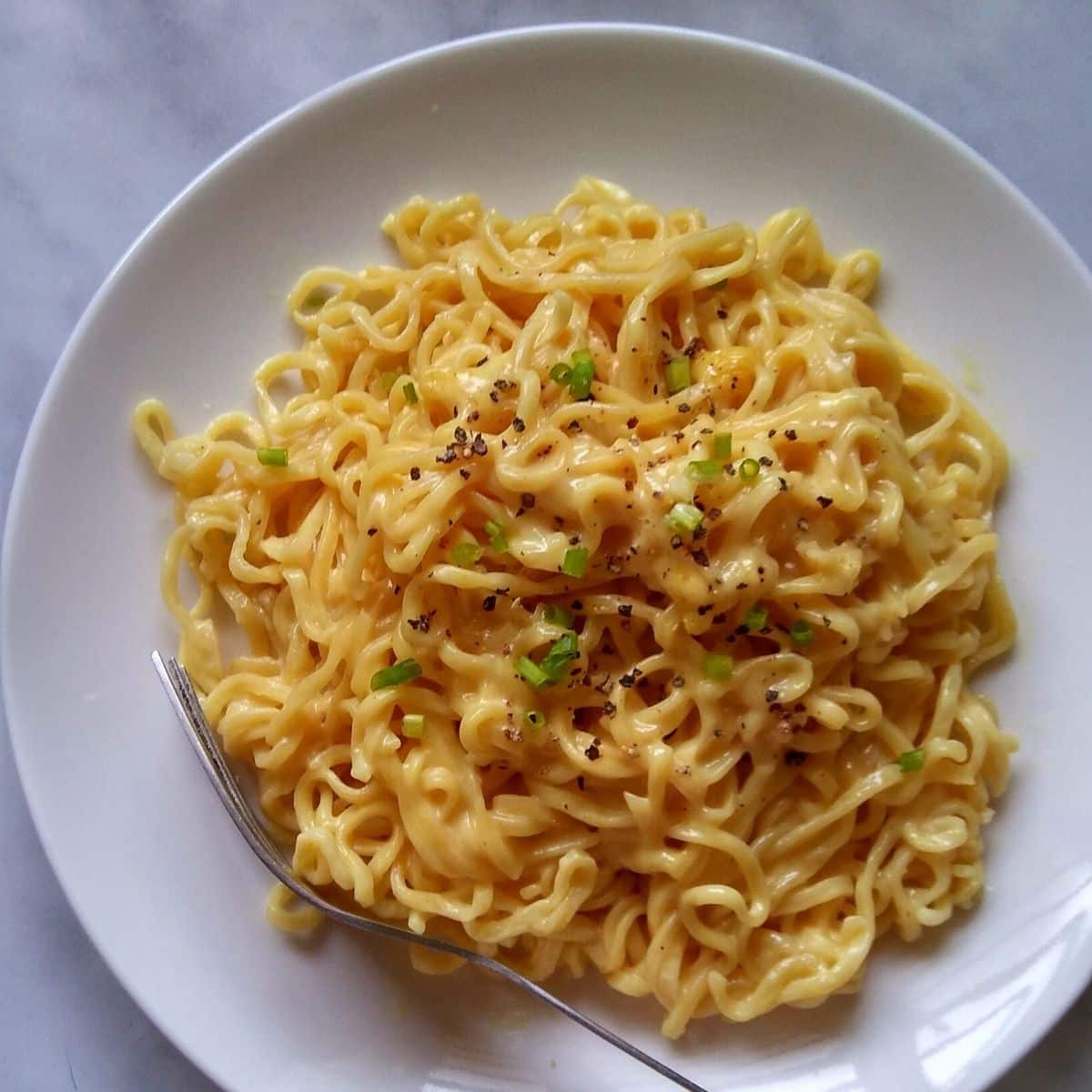 Mì Trộn Phô Mai Vị Cay Otoki Mini 80g