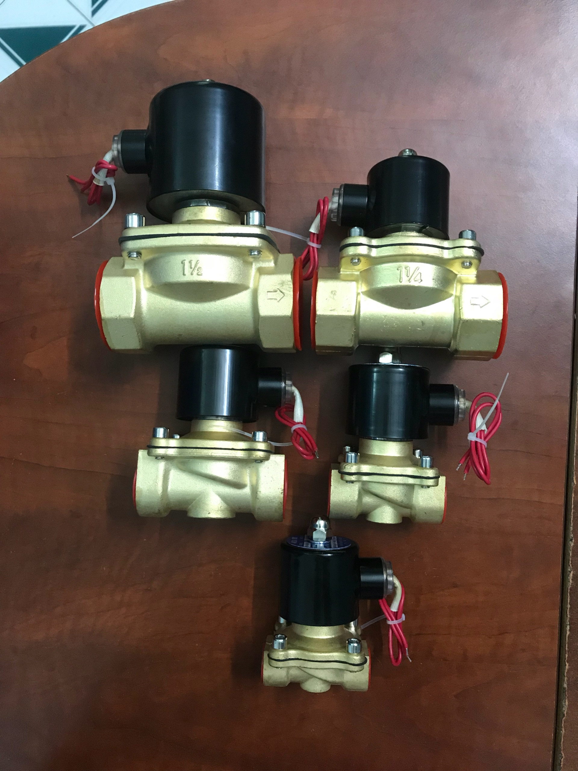 Van Điện Từ Phi 49 220V