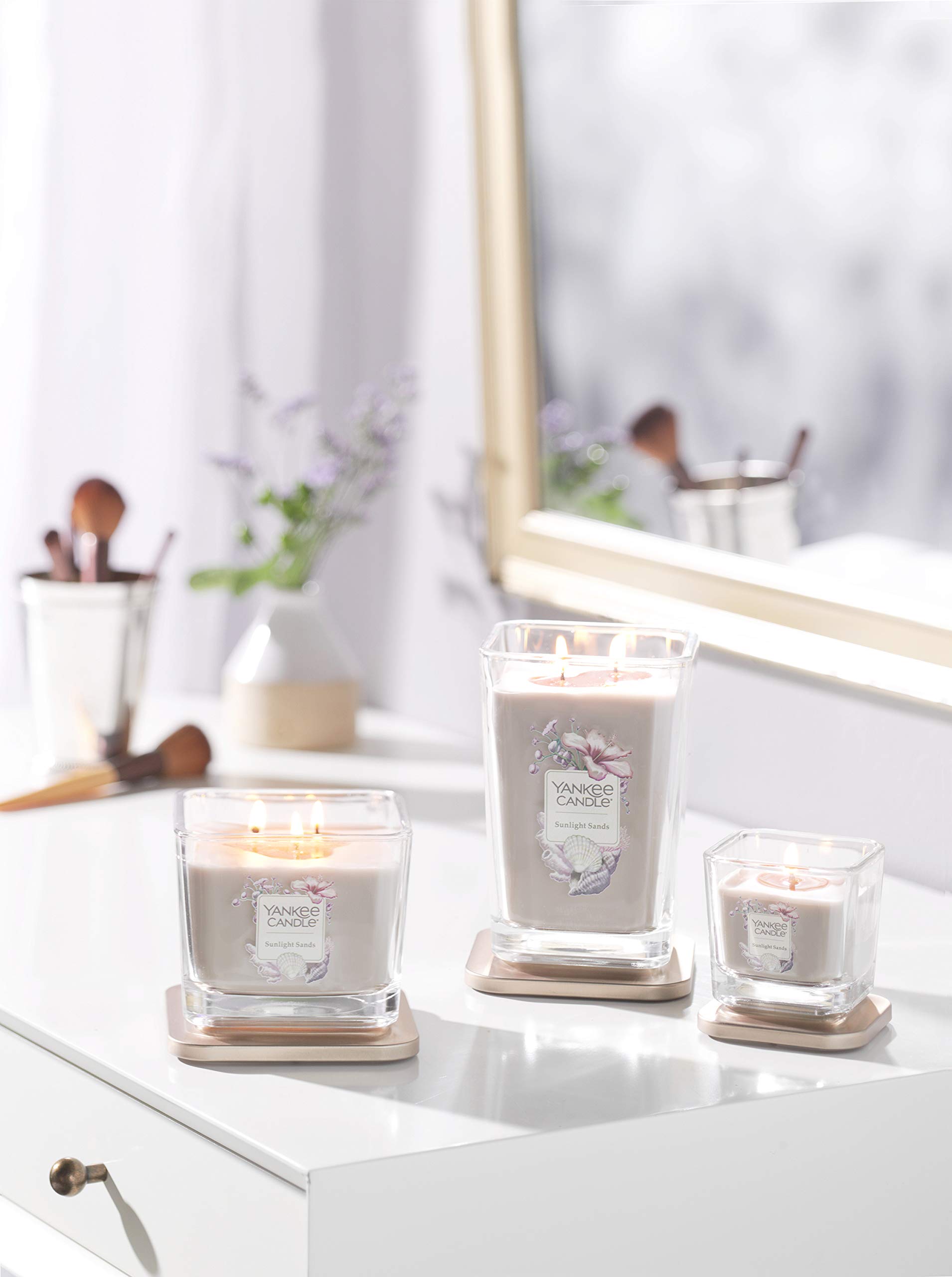 Nến thơm ly vuông Elevation Sunlight Sands Yankee Candle YAN3076 (Size L 553g)