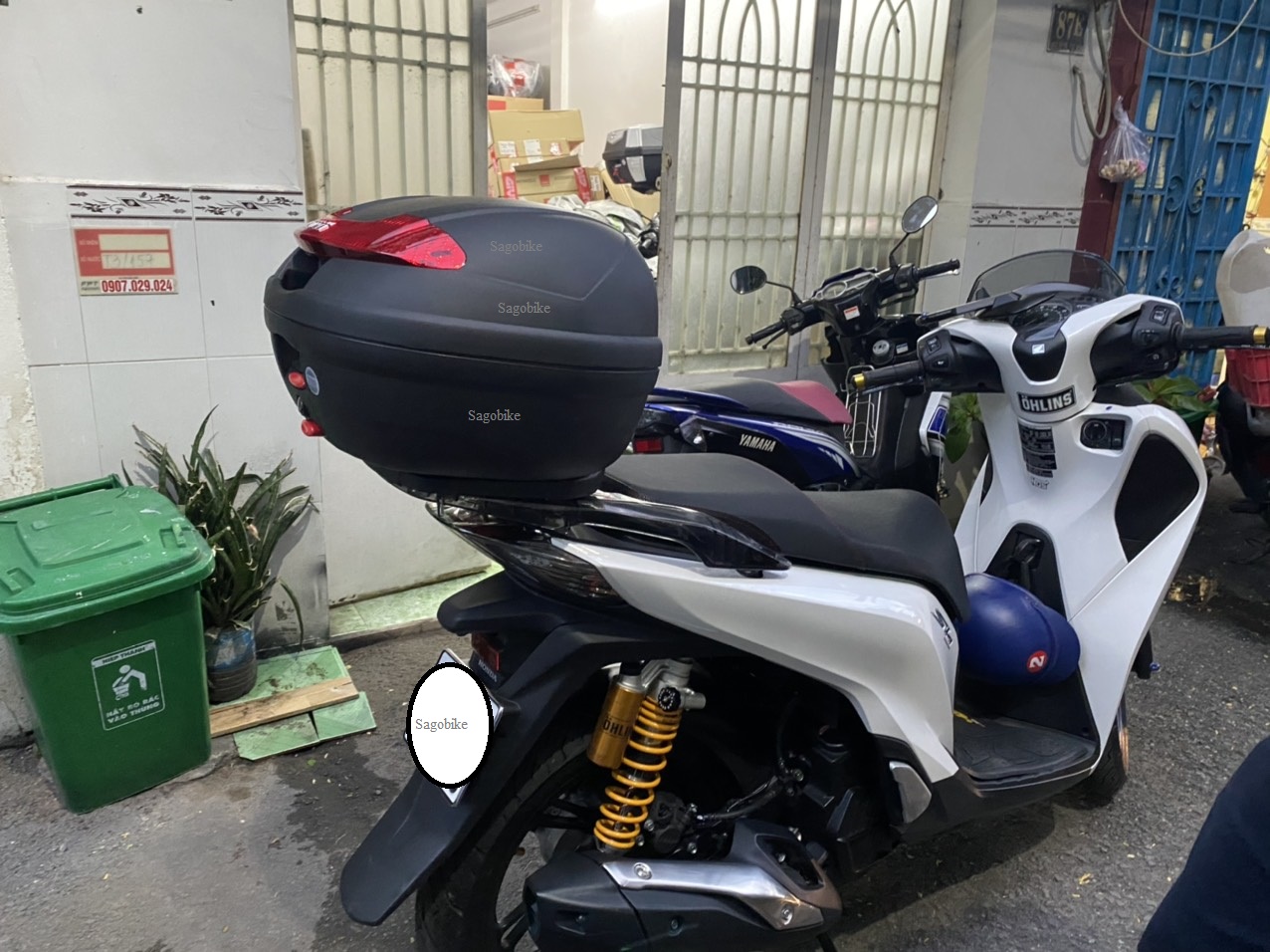 Thùng sau givi E340N, 34lit gắn sau xe máy