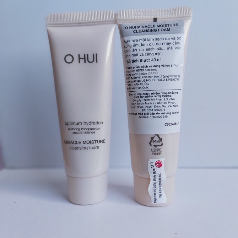 Sữa rửa mặt Ohui hồng Miracle Moisture Cleansing Foam 40ml