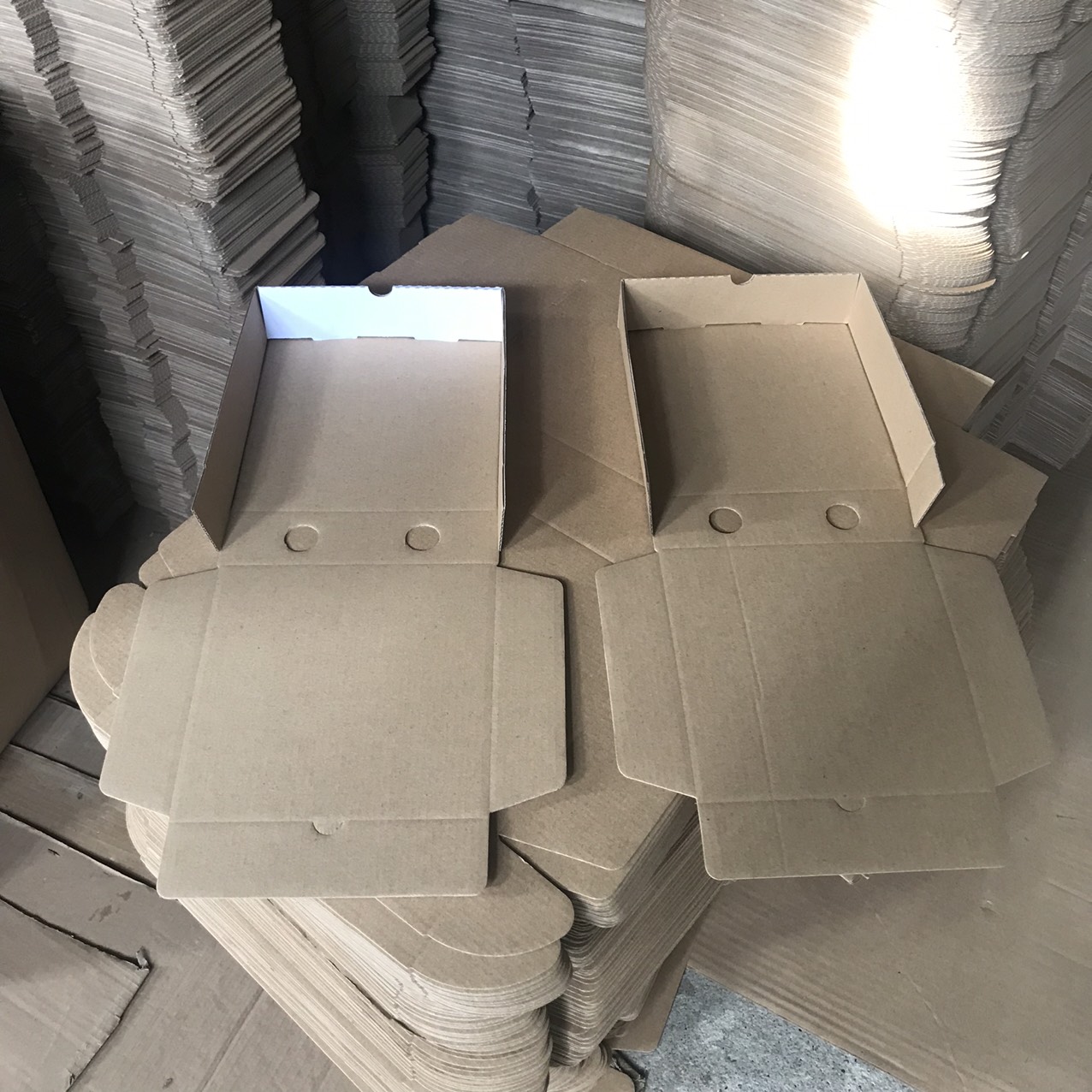COMBO 50 Hộp đựng bánh pizza size 28x28x4cm