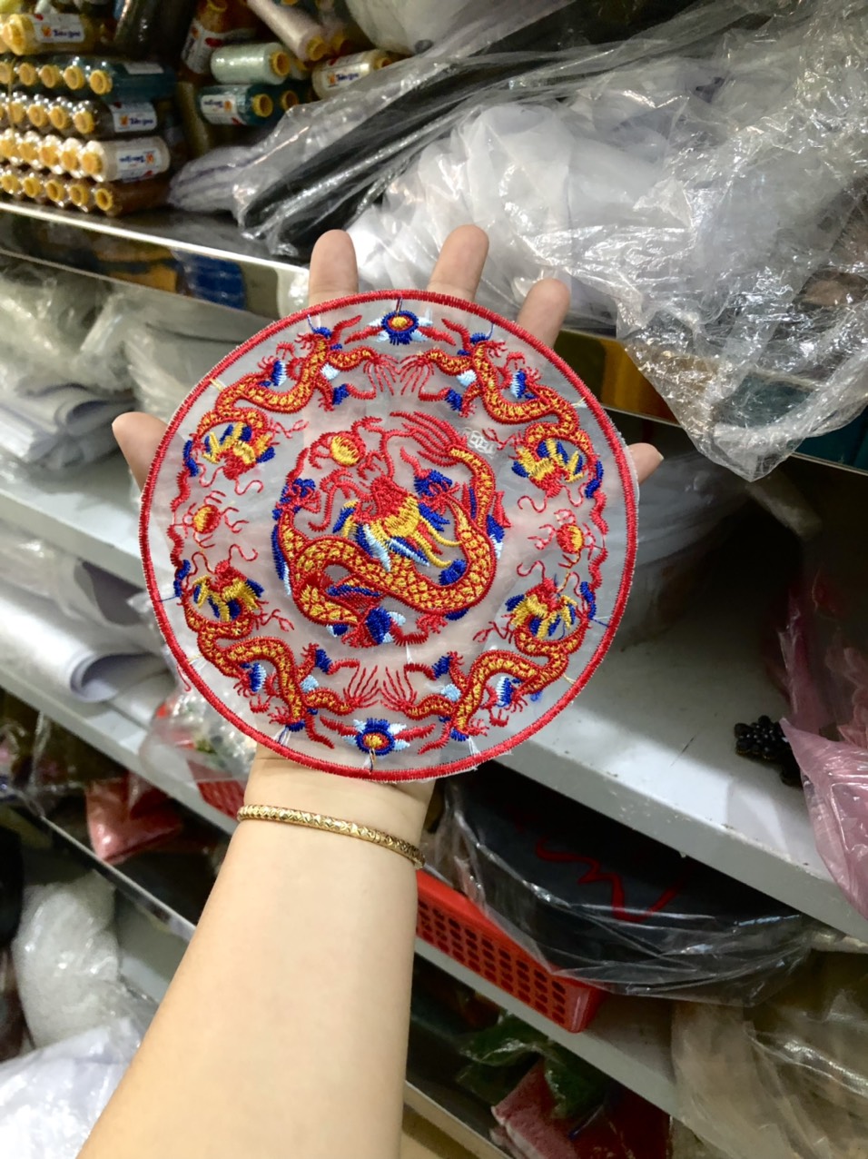 tròn thêu trang trí 15cm