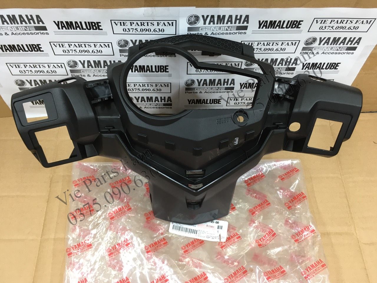 Ốp đầu sau Exciter 150 đời 2015-2018, Chính hiệu Yamaha Motor VN