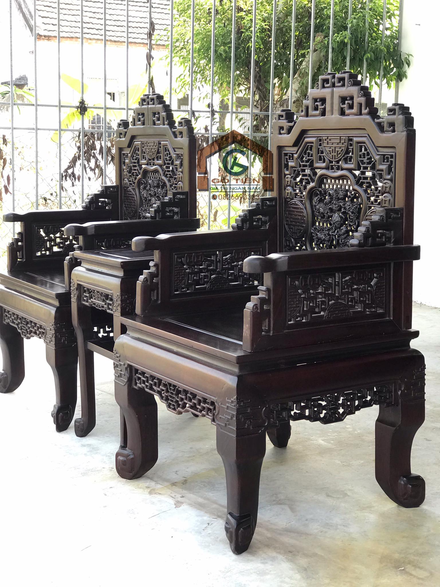 Bộ Bàn Ghế Ngũ Lân Vờn Cầu