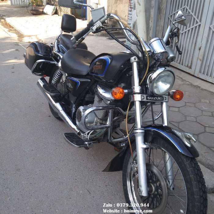 Suzuki Gz125 Rear Footrest Pair