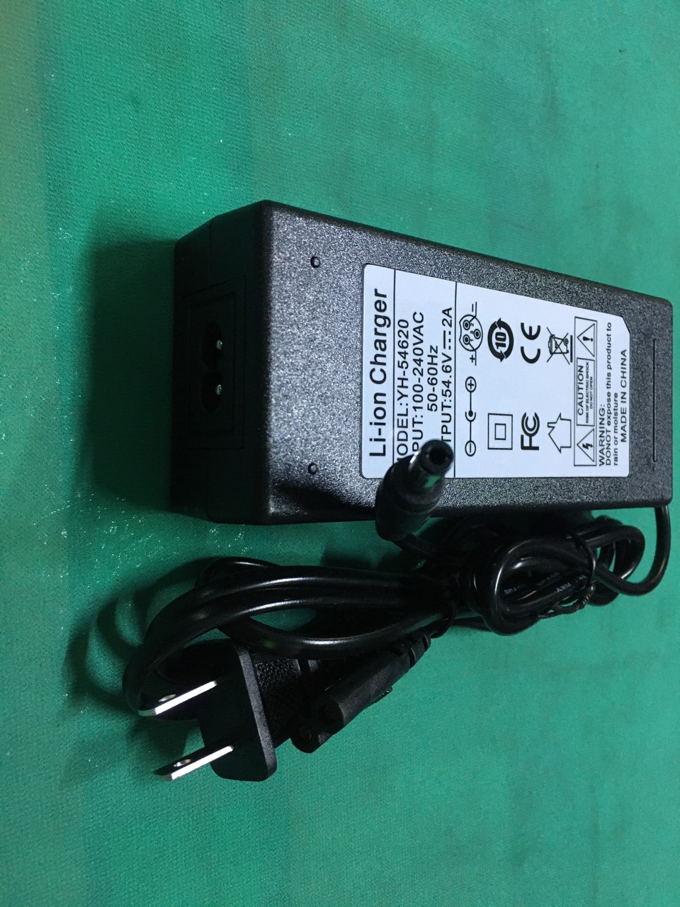 ADAPTER DC 54.6V 2A sạc  pin li-ion 13S 48V 2A