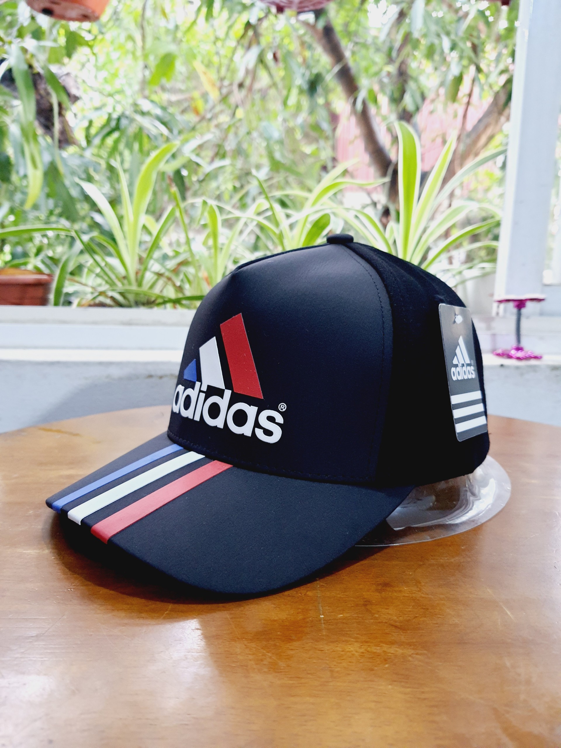 Mũ lưỡi trai đẹp Adidas bít đuôi đen form cao cấp cá tính