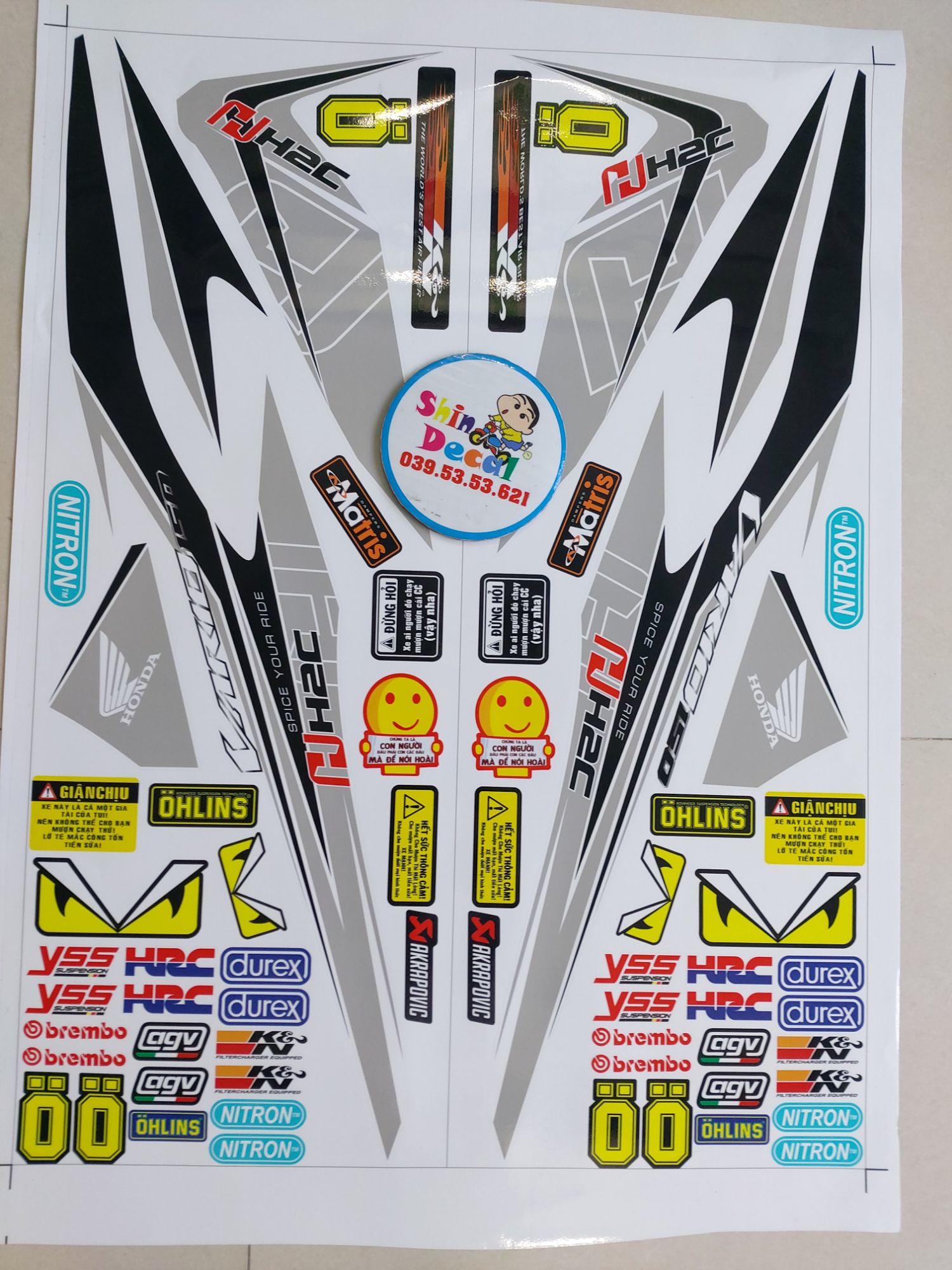 Tem xe vario h2c 150 tặng logo