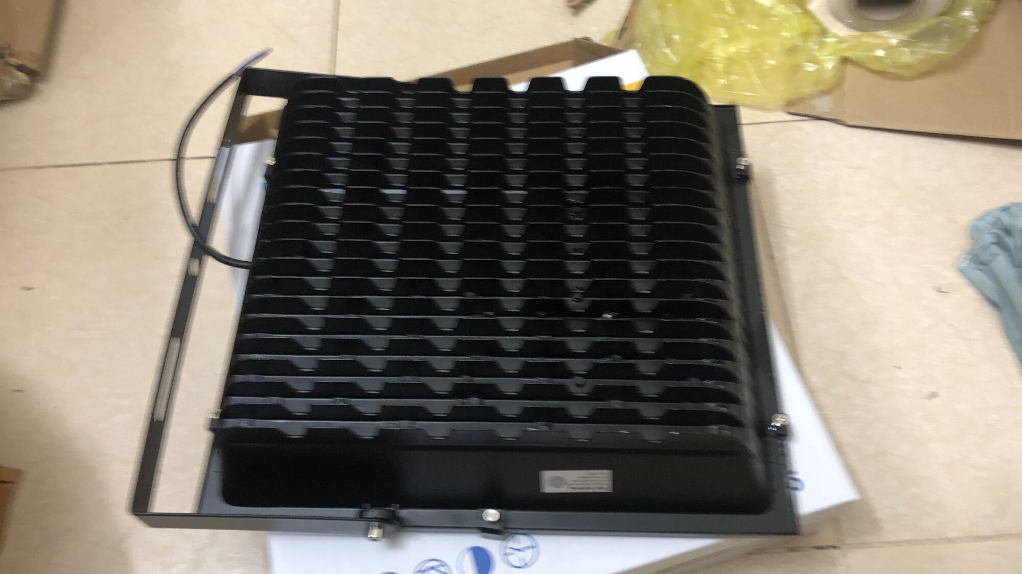 ĐÈN PHA LED 200W CAO CẤP NGOÀI TRỜI