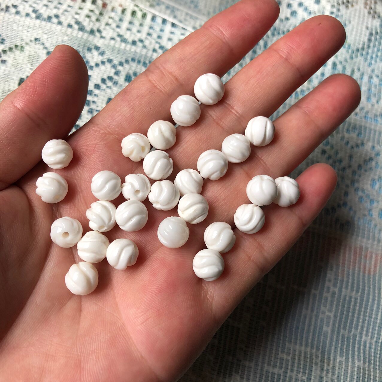 4 Hạt đá trắng size 8mm, chọn loại
