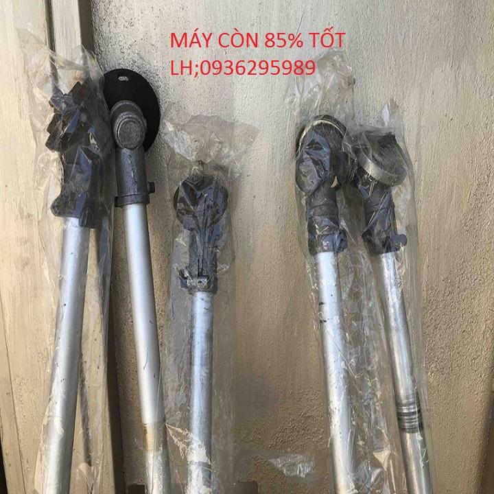 Máy cắt cỏ bãi