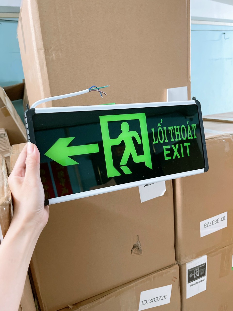 Đèn Exit lối thoát đèn chỉ dẫn khẩn cấp