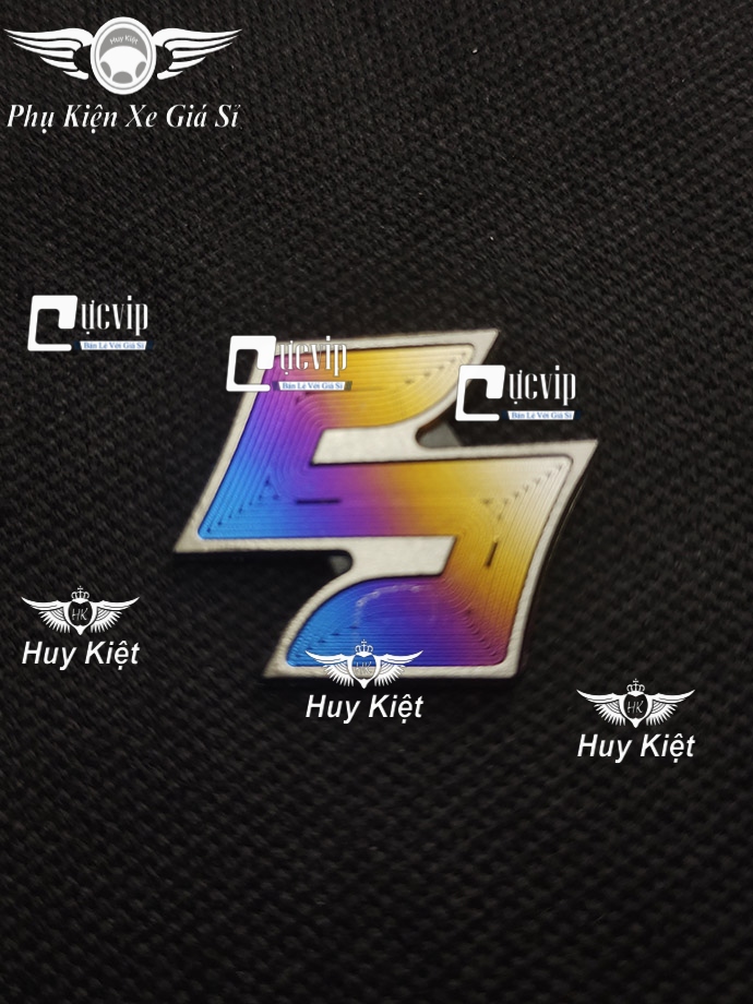 Tem Logo Suzuki Titan MS4530