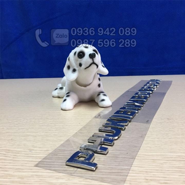 Chó lắc lư trên ô tô - chó đốm