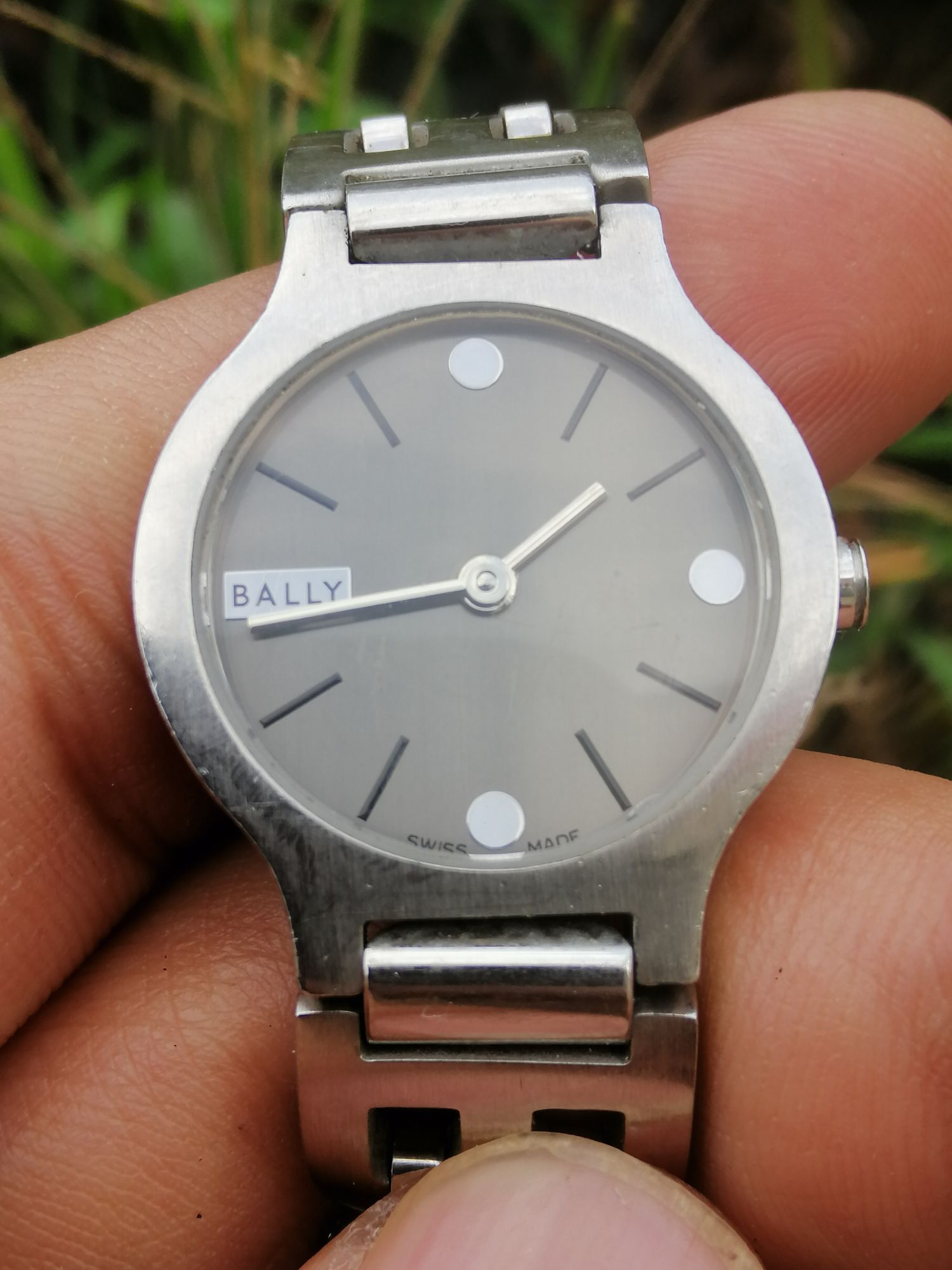 Đồng hồ nữ hiệu BALLY của Thụy Sĩ