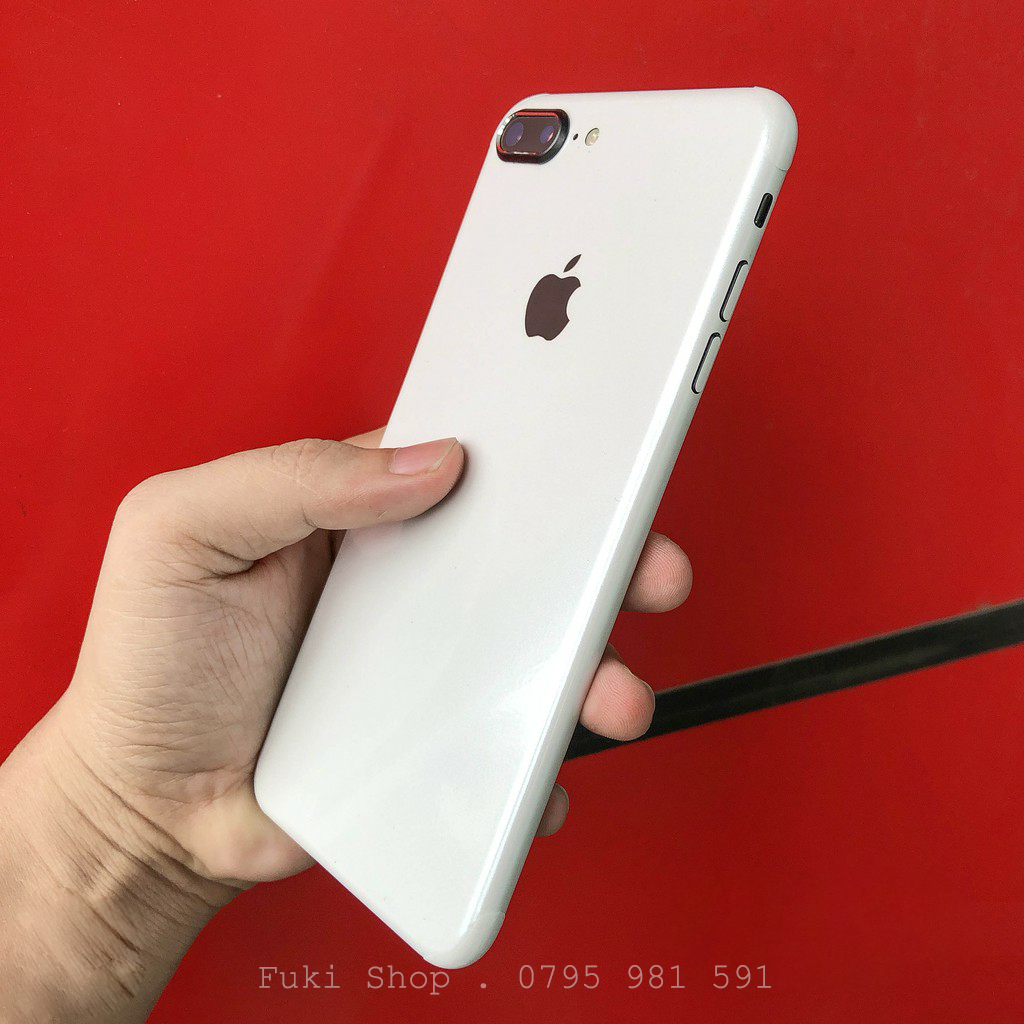 Tấm dán Skin iPhone trắng ngọc trai: Tấm dán Skin iPhone trắng ngọc trai là giải pháp hoàn hảo để tạo ra một chiếc iPhone độc đáo và cá tính. Chất liệu bền đẹp và sự chính xác trong thiết kế sẽ khiến cho chiếc iPhone của bạn trở nên đẹp hơn bao giờ hết. Hãy đến và trải nghiệm ngay!