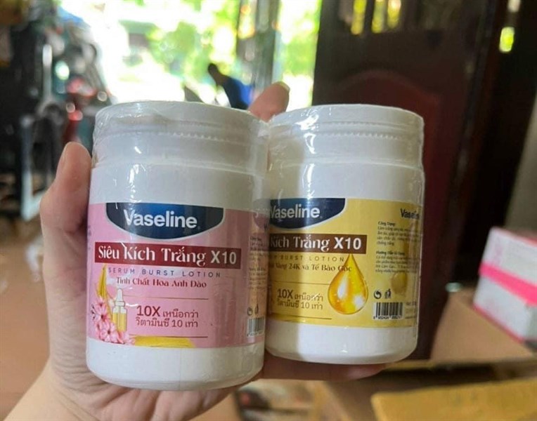 Siêu Kích Trắng Vaseline X10 Hũ 250gr