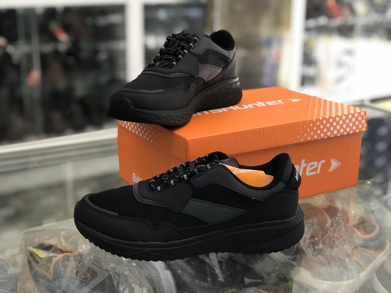 Giày Sneaker Nam Bitis Hunter Core DSMH01203DEN - Midnight Black Inverted