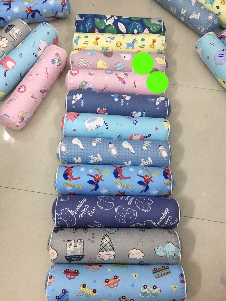 Gối ôm cho bé Kích cỡ: 25*65m