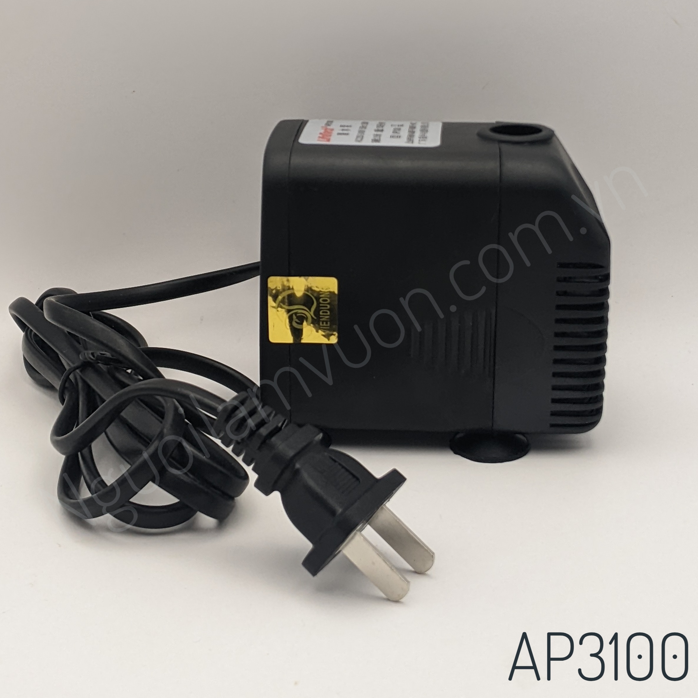 Máy bơm chìm hồ cá Lifetech model AP3100 (28W-1350L/h)