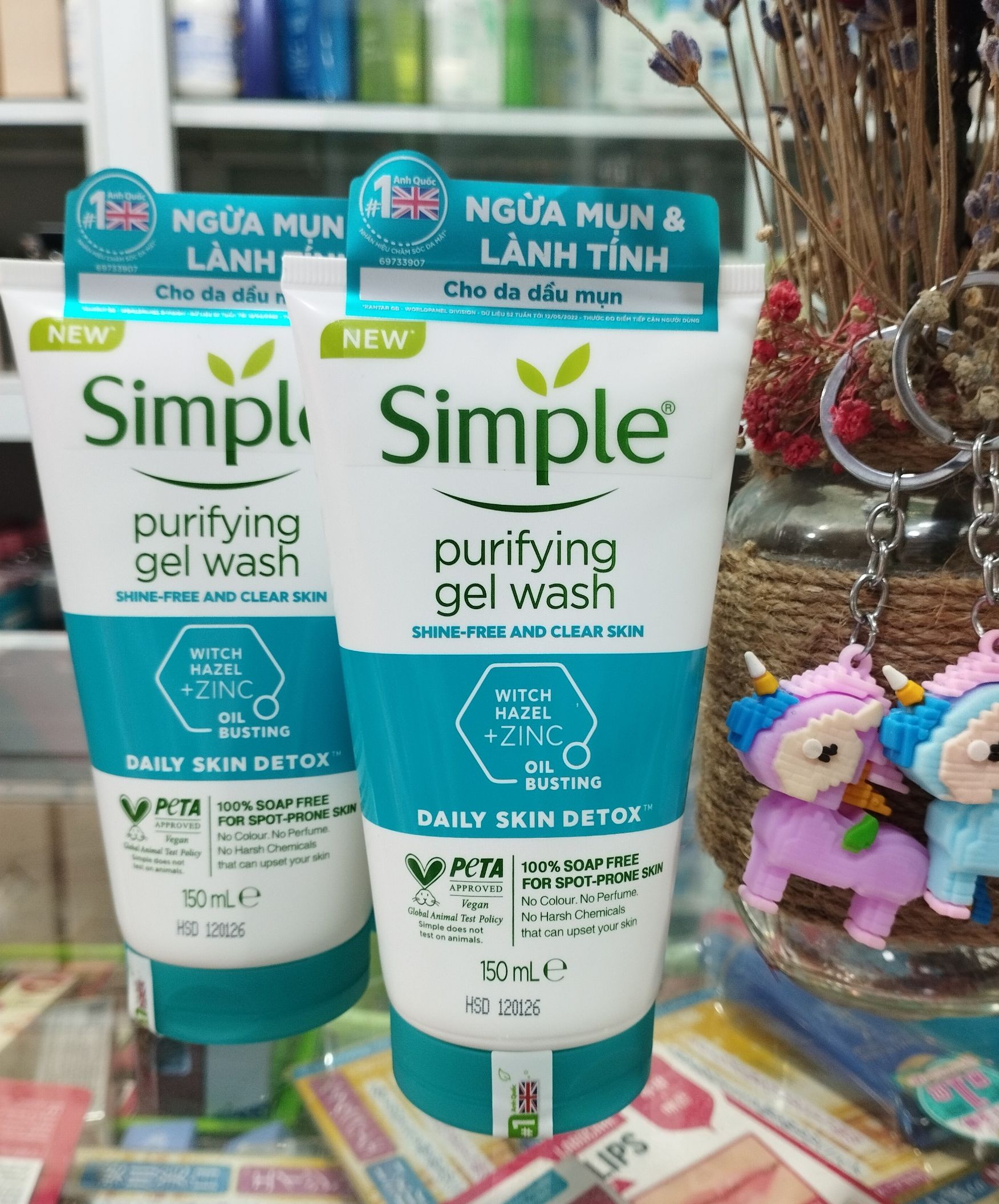 Sữa rửa mặt Simple Purifying Gel Wash giúp kiềm dầu và ngừa mụn dành cho da dầu 150ml