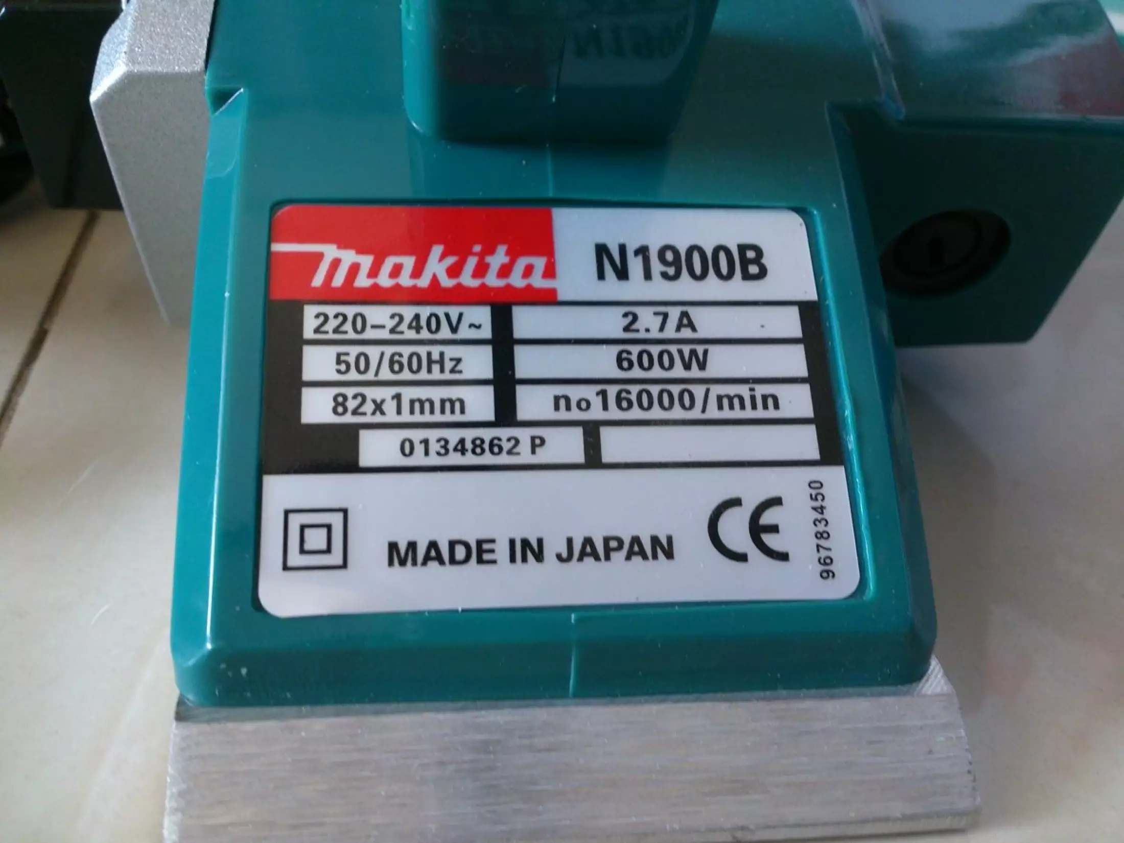 Máy Bào Makita,Máy Bào Gỗ Cầm Tay Makita Giúp Cho Bạn Bào Mòn Các Vật Dụng Đơn Giản , Sản Phẩm Cần Thiết Cho Mọi Gia Đình