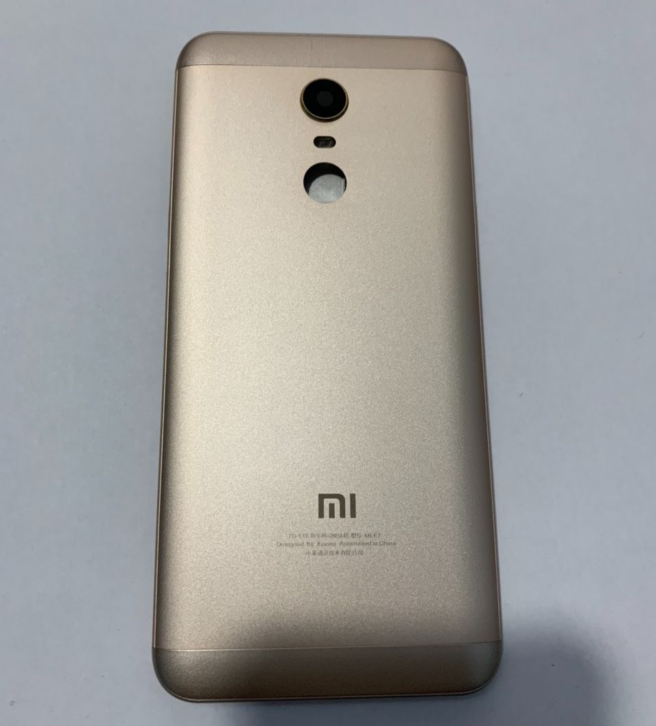 bộ xương vỏ xiaomi Redmi 5 plus , kèm khay sim